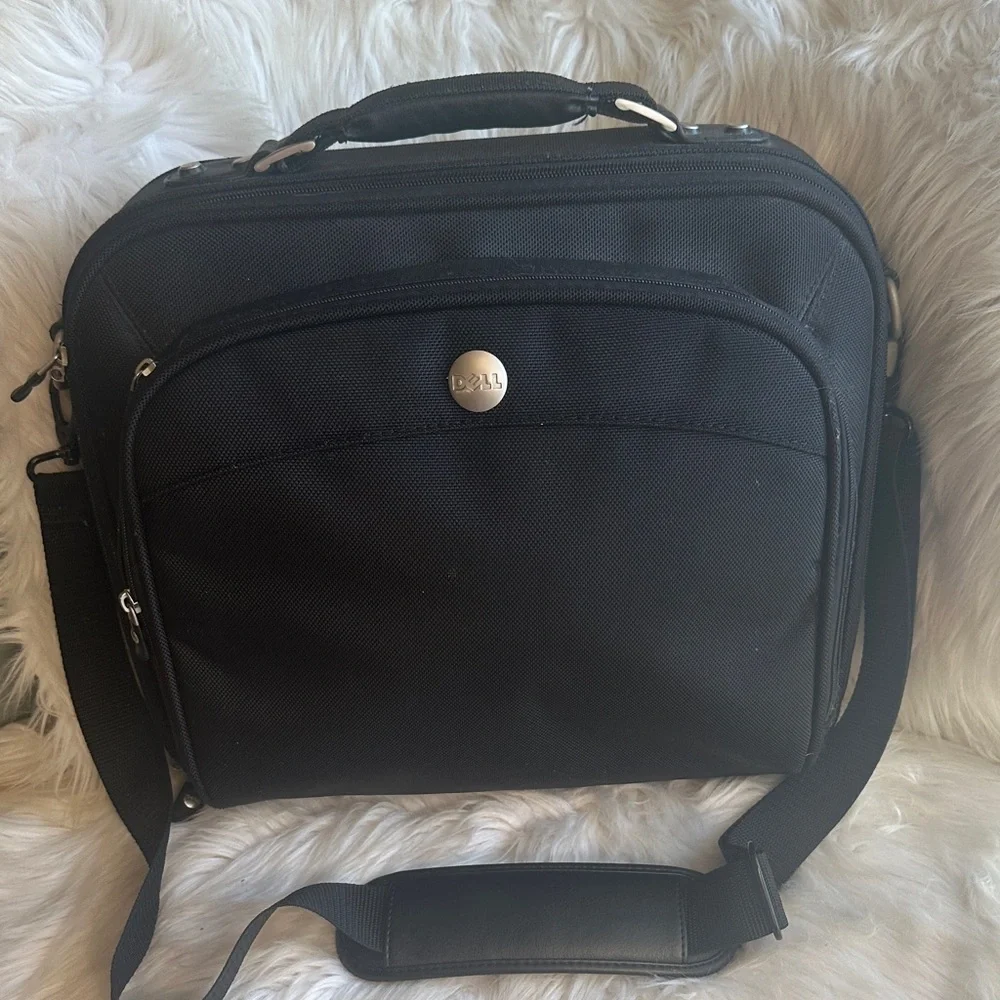 Dell Black Compact Laptop Briefcase with Shoulder Strap